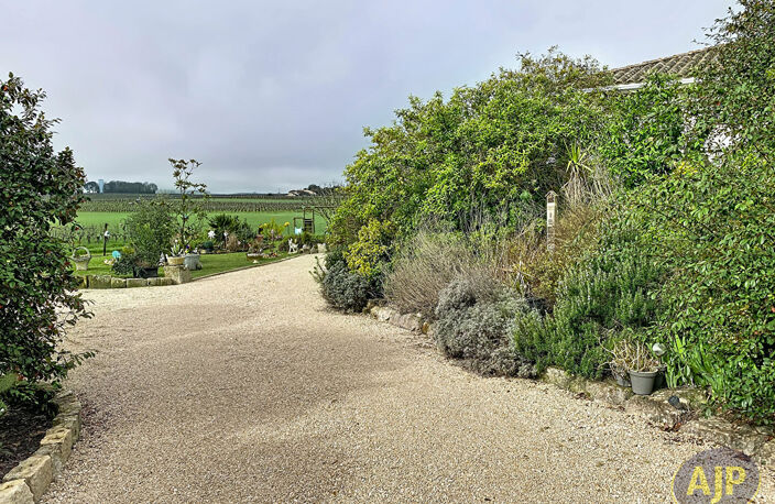 Maison fonctionnelle avec sous-sol aménagé et vue imprenable — photo 2