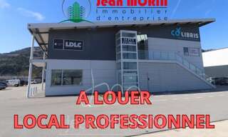 Commerce  240 m² à louer à Guilherand-Granges (07500)