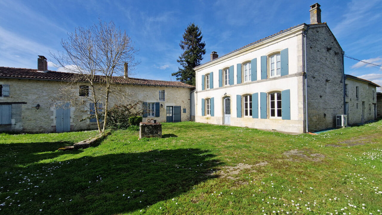 maison 8 pièces 290 m2 à vendre à Saint-Savinien (17350)
