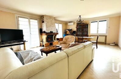 maison 8 pièces 179 m2 à vendre à Sury-le-Comtal (42450)