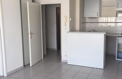location appartement 490 € CC /mois à proximité de Croutelle (86240)