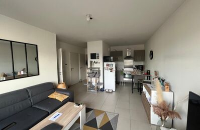 location appartement 600 € CC /mois à proximité de Le Thor (84250)