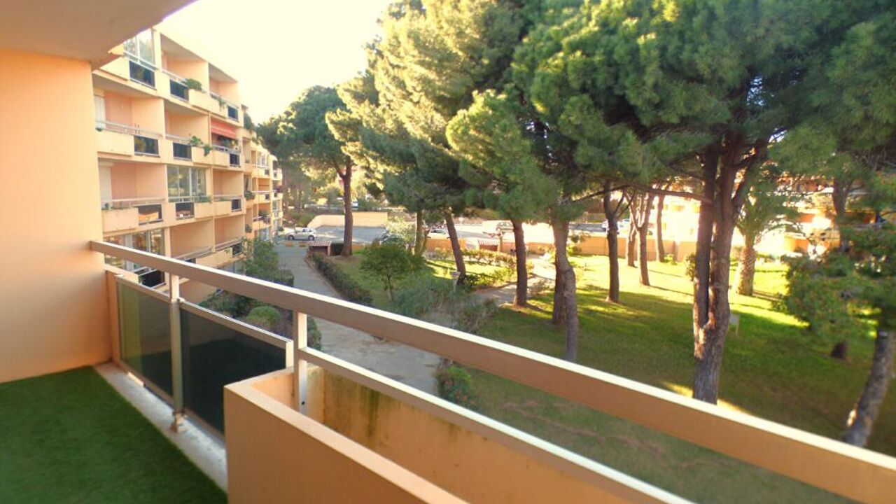 appartement 2 pièces 25 m2 à vendre à Bormes-les-Mimosas (83230)