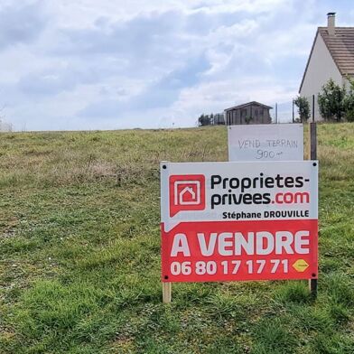 Terrain 876 m²