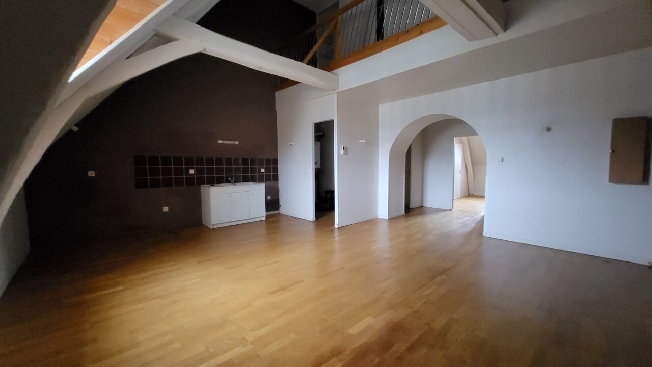 appartement 3 pièces 103 m2 à louer à Aire-sur-la-Lys (62120)