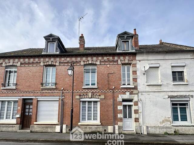 Maison - 218m² - Crépy — photo du bien