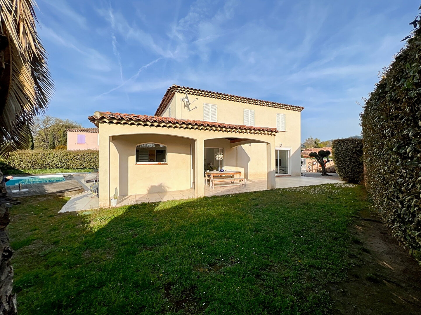 Villa / Maison 6 pièces  à vendre Saint-Cyr-sur-Mer 83270