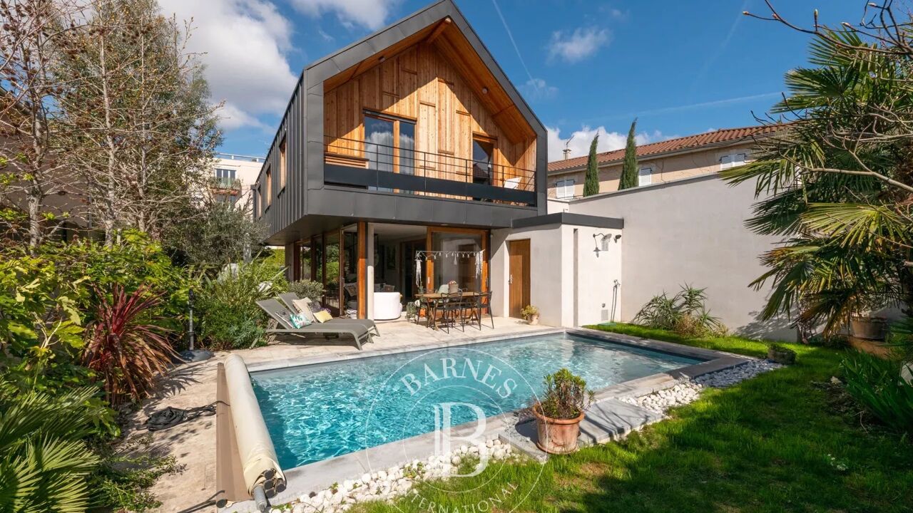 maison 5 pièces 111 m2 à vendre à Bron (69500)