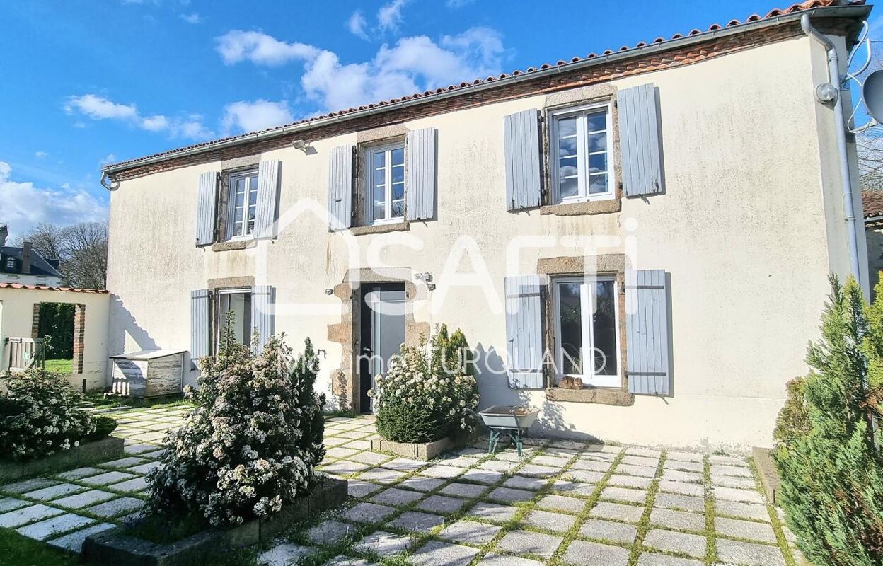 maison 5 pièces 117 m2 à vendre à Moncoutant-sur-Sèvre (79320)