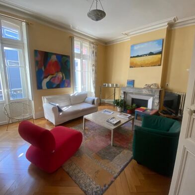 Appartement 6 pièces 145 m²