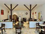 Restaurant — photo 3