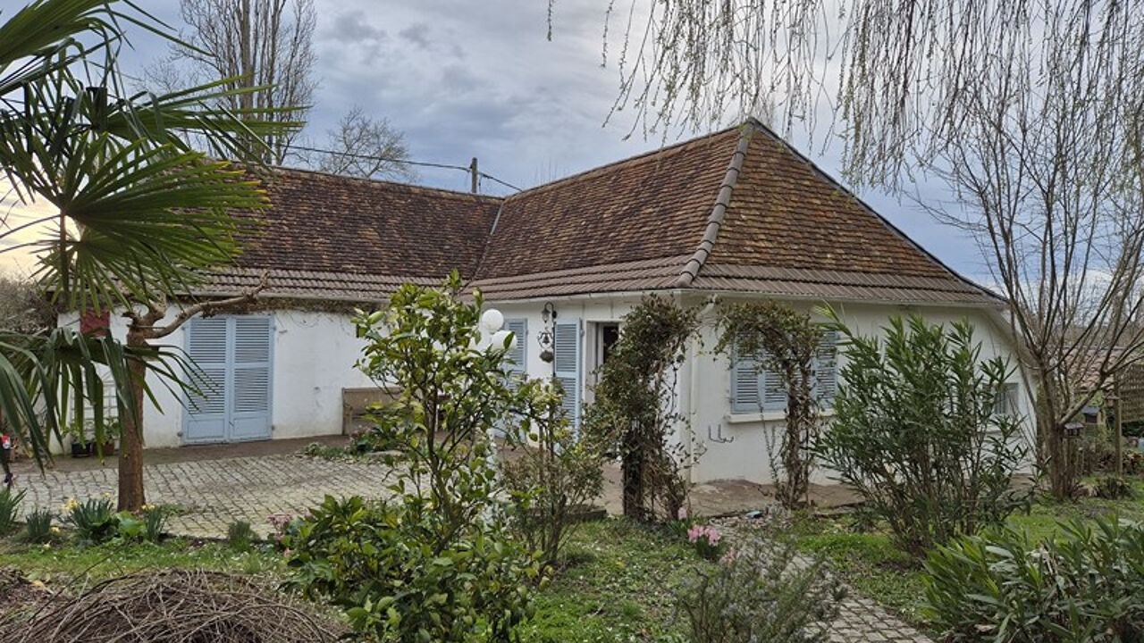 maison 4 pièces 106 m2 à vendre à Salies-de-Béarn (64270)