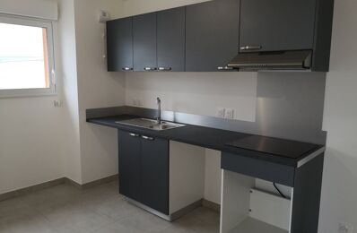 location appartement 680 € CC /mois à proximité de Villeveyrac (34560)
