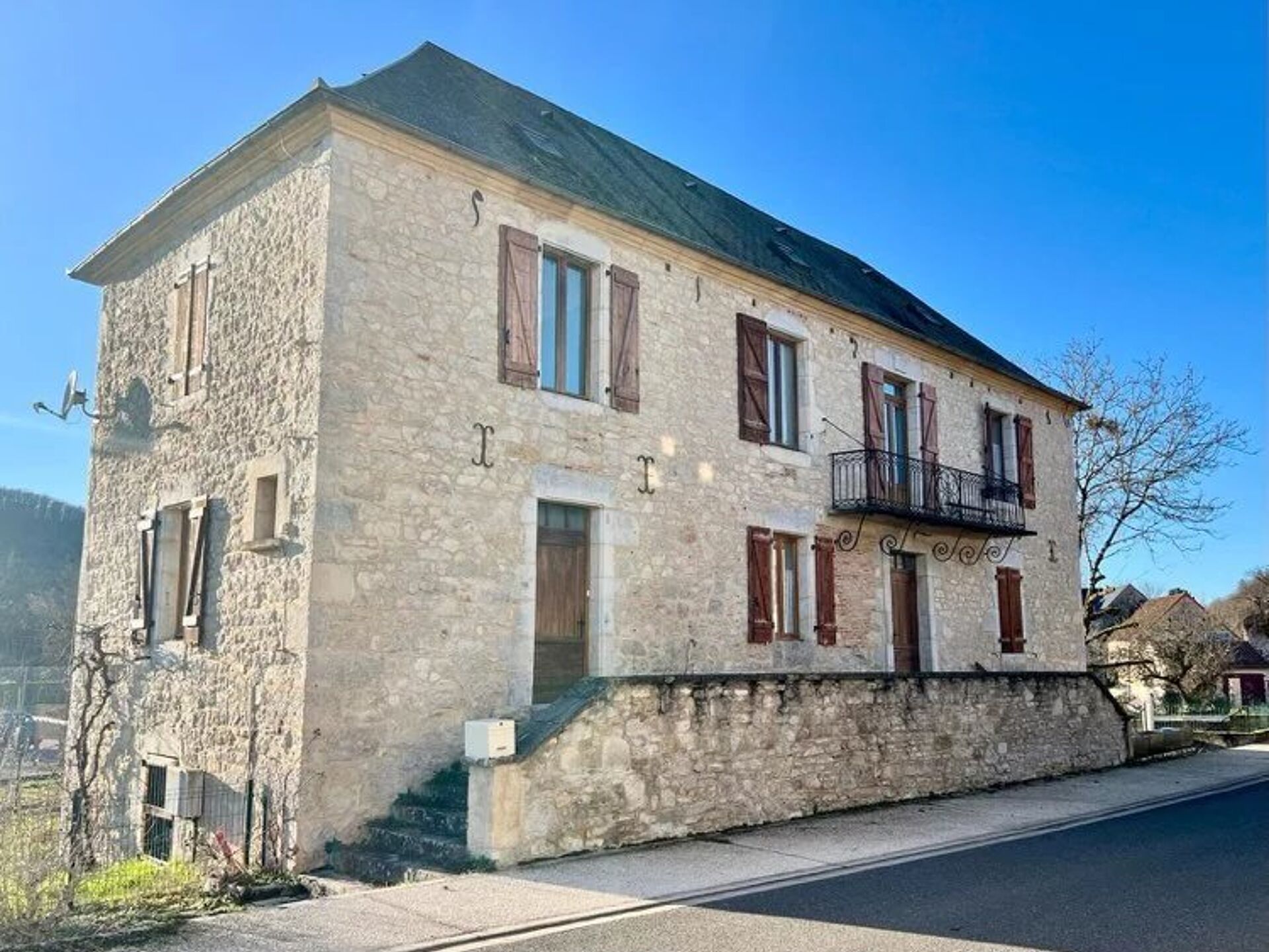 Maison 5 pièces 166 m² · à Concorès · 166 m² · 295 000 €
