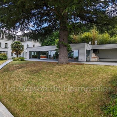 Maison 8 pièces 593000 €