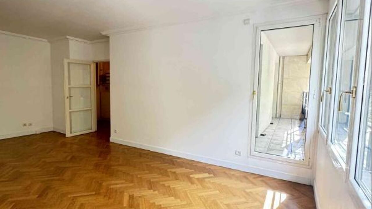 appartement 2 pièces 52 m2 à vendre à Paris 14 (75014)