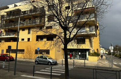 location appartement 1 120 € CC /mois à proximité de Bollène (84500)