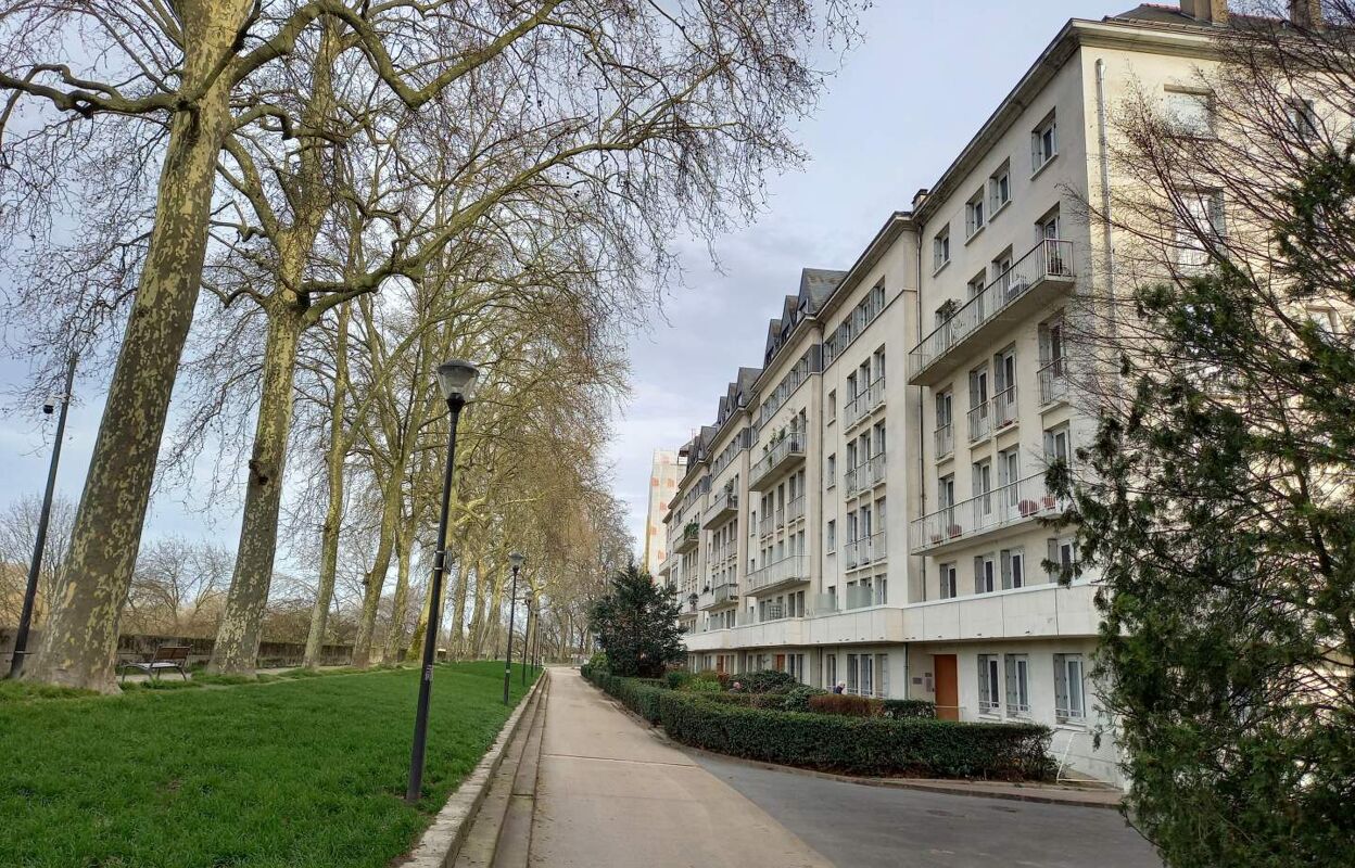 appartement 5 pièces 143 m2 à Tours (37000)