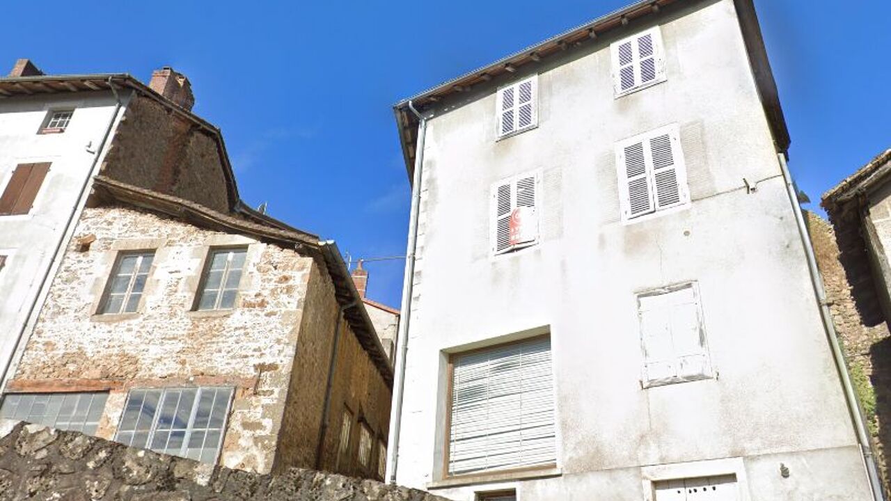 maison 4 pièces 205 m2 à vendre à Rochechouart (87600)