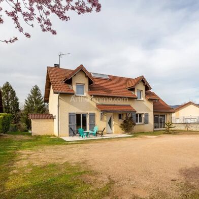 Maison 7 pièces 153 m²