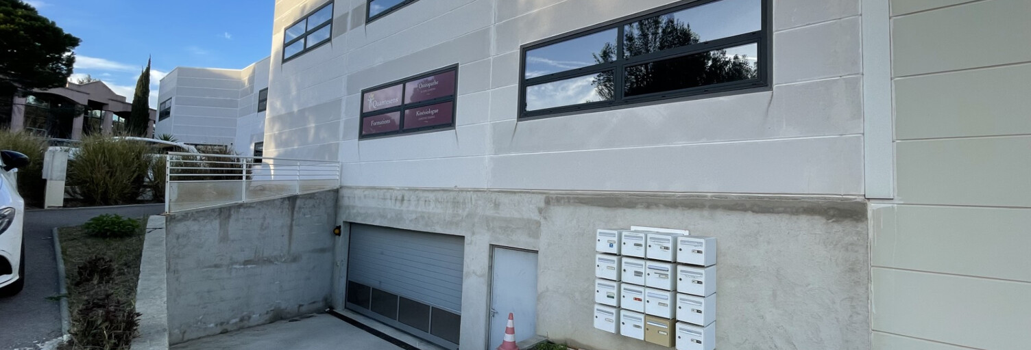 Garage   m² à louer à La Ciotat (13600)