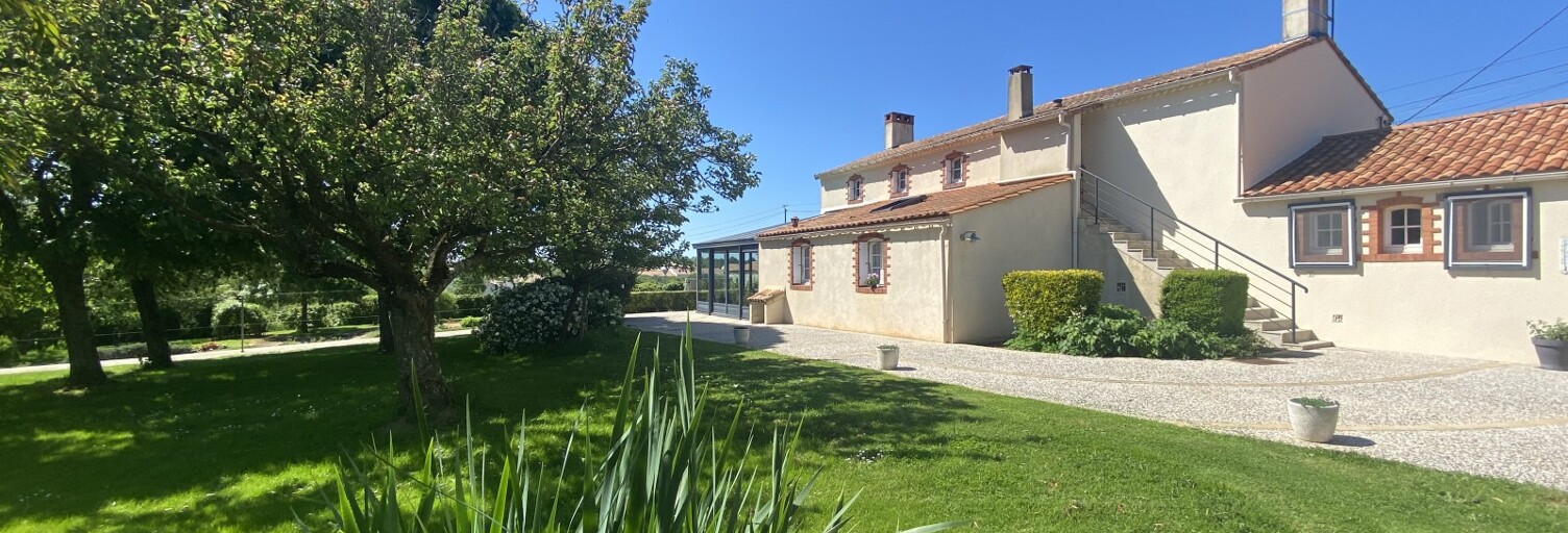 Maison 8 Pièces 187 m² à vendre à Moutiers-les-Mauxfaits (85540)