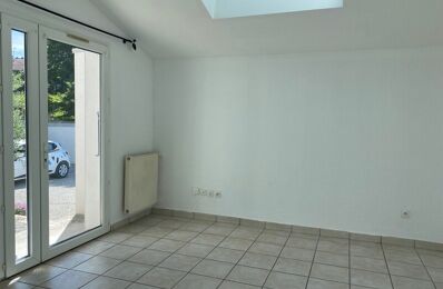 location appartement 550 € CC /mois à proximité de Romans-sur-Isère (26100)