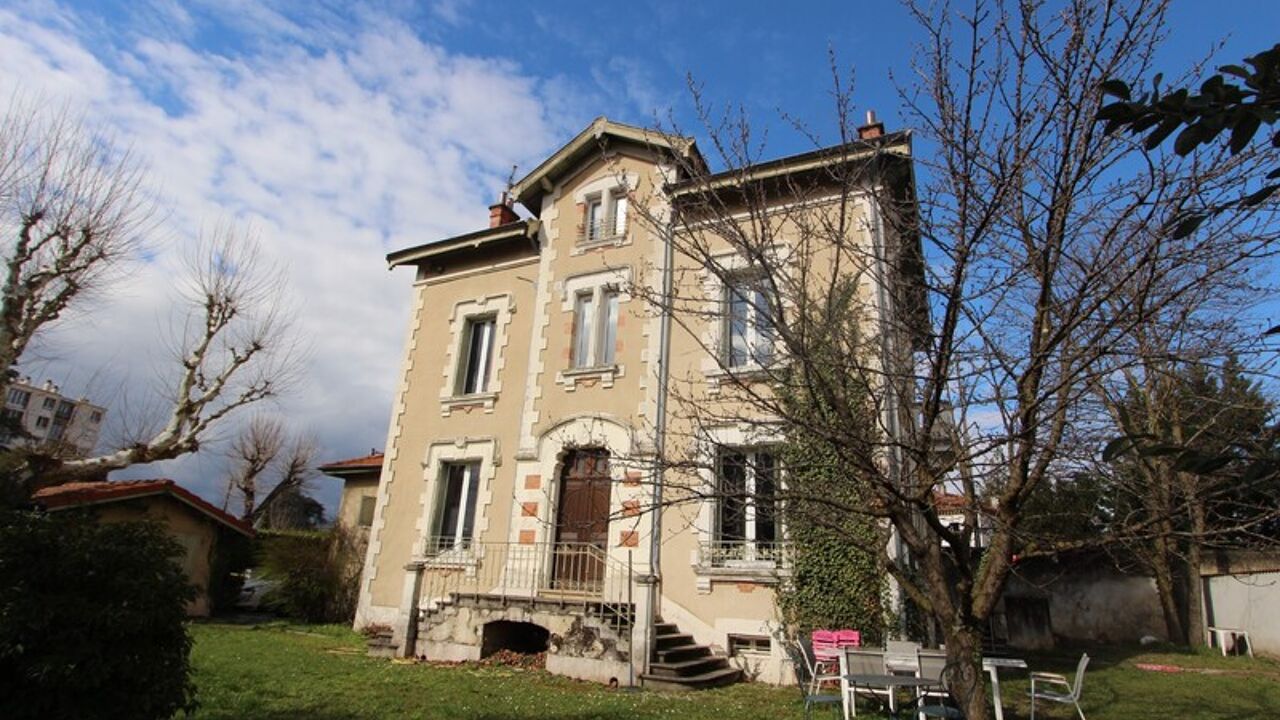 maison 12 pièces 329 m2 à vendre à Romans-sur-Isère (26100)