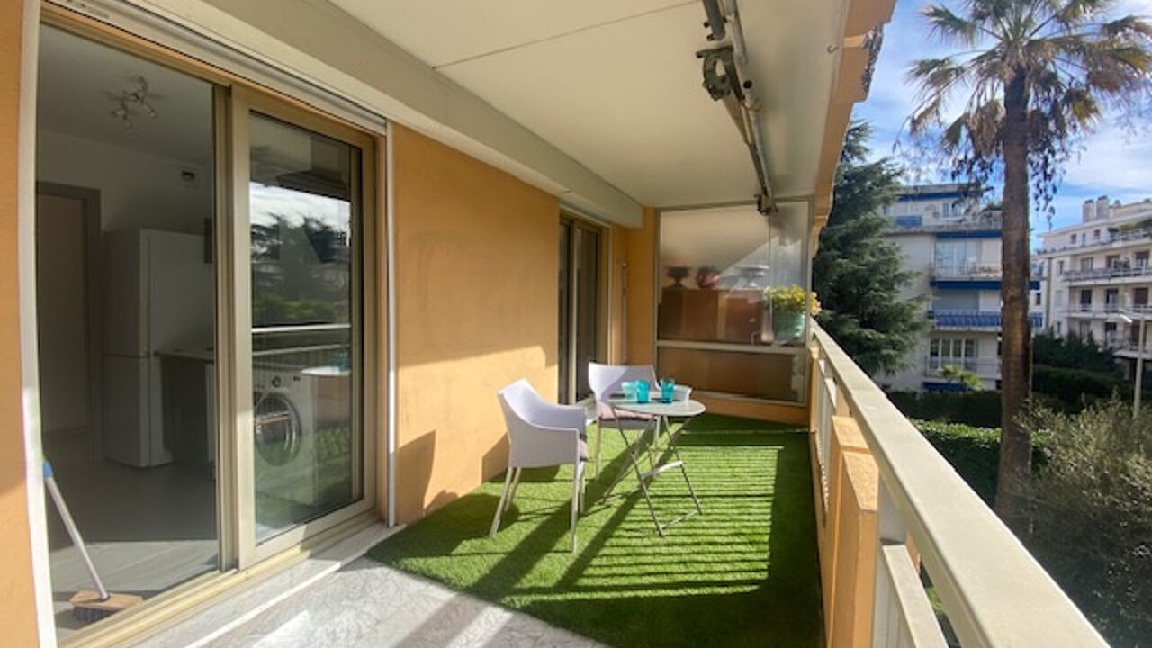 appartement 2 pièces 43 m2 à vendre à Nice (06100)