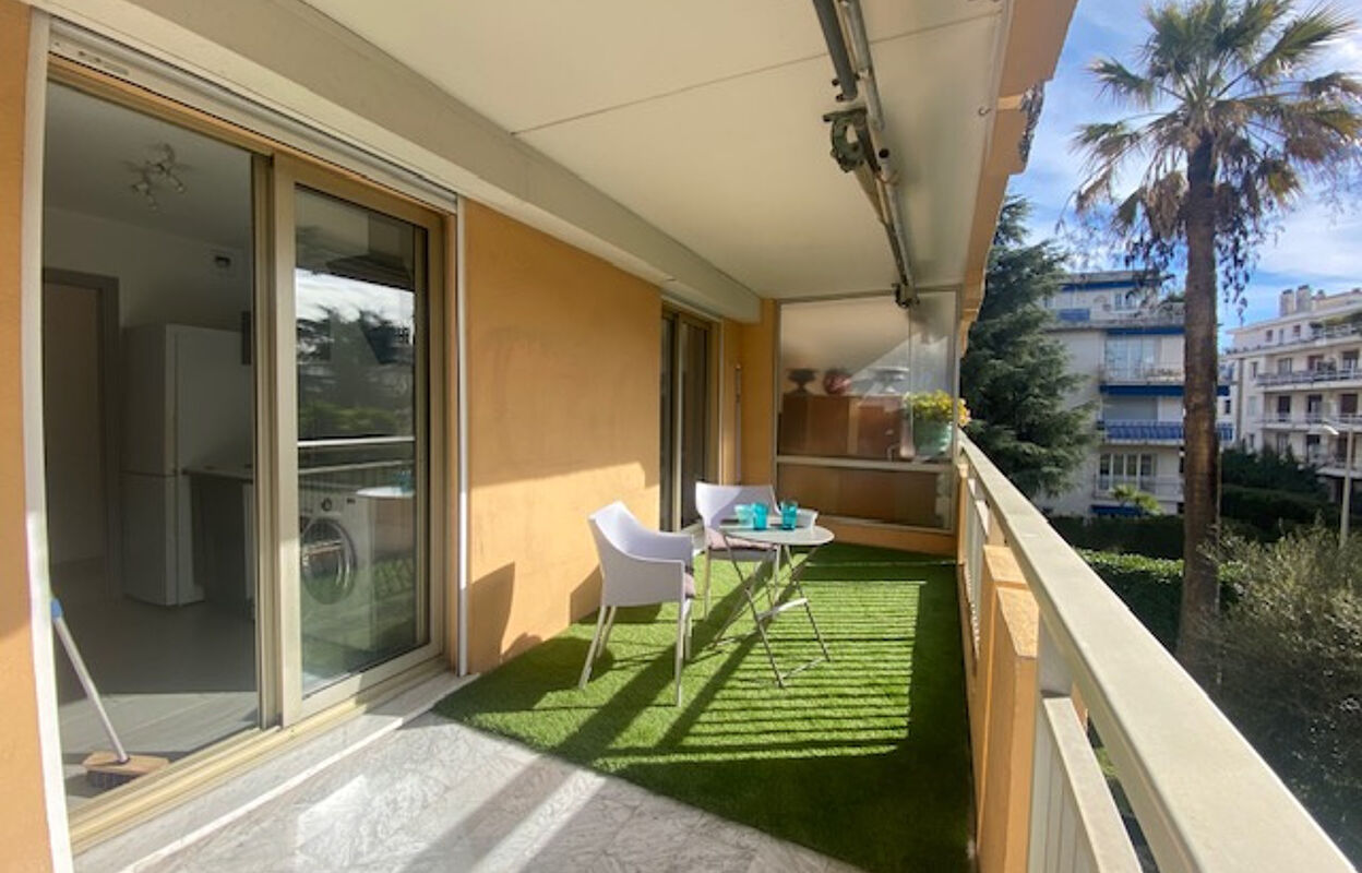 appartement 2 pièces 43 m2 à vendre à Nice (06100)