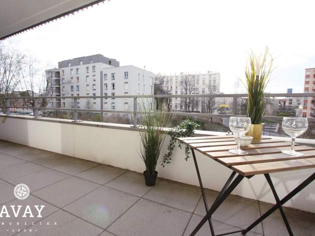 Charmant T2 grande terrasse vue dégagée — photo du bien