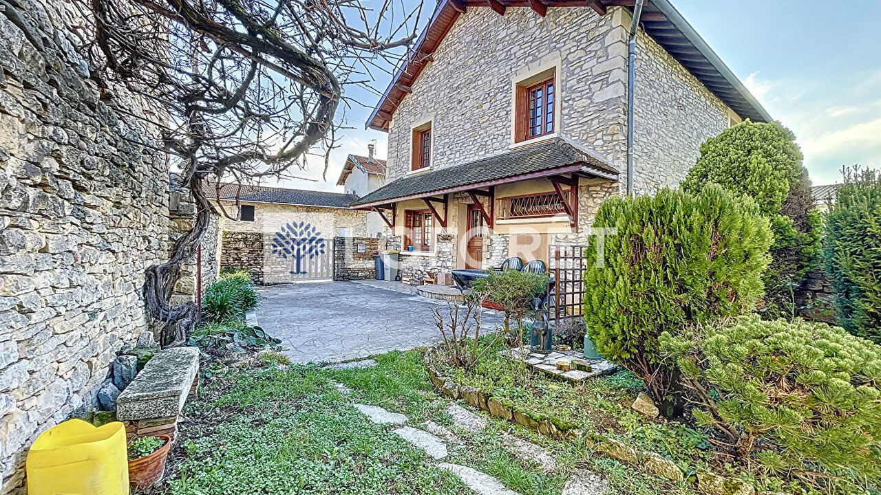 maison 6 pièces 169 m2 à vendre à L'Isle-d'Abeau (38080)