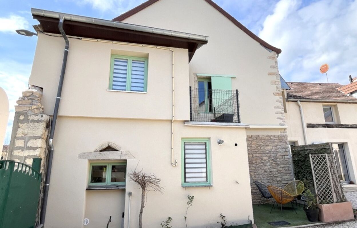 maison 5 pièces 153 m2 à vendre à Plombières-Lès-Dijon (21370)