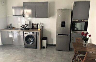 location appartement 397 € CC /mois à proximité de Jonquières-Saint-Vincent (30300)