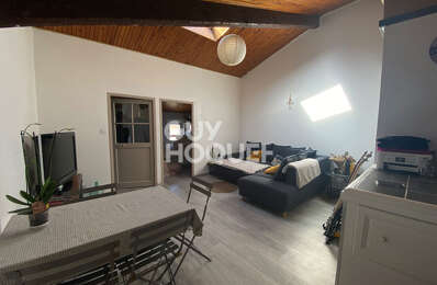 location appartement 600 € CC /mois à proximité de Mazaugues (83136)