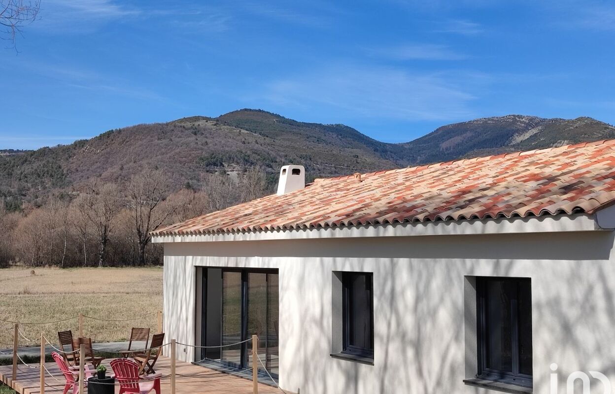 maison 4 pièces 102 m2 à vendre à Castellane (04120)