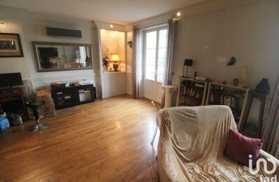 location appartement 1 050 € CC /mois à proximité de Moissy-Cramayel (77550)