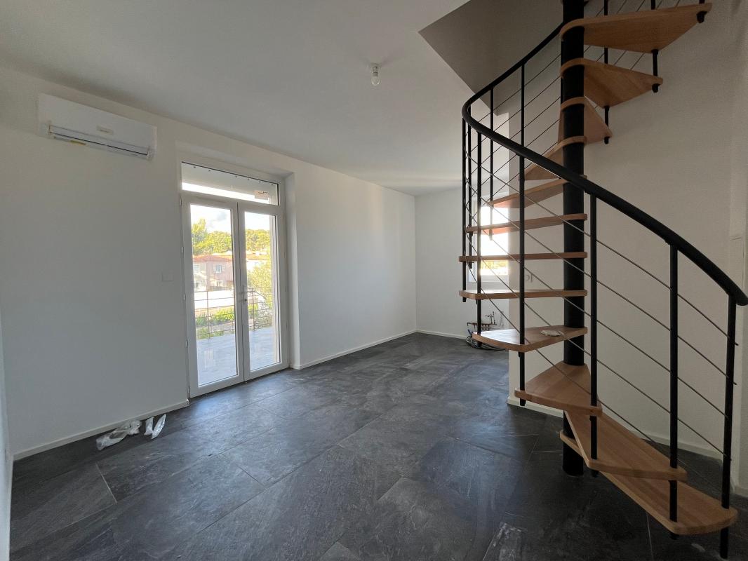 T3 en frais de notaire réduit à Vendre sur La Garde en Duplex avec terrasse et deux places de parking