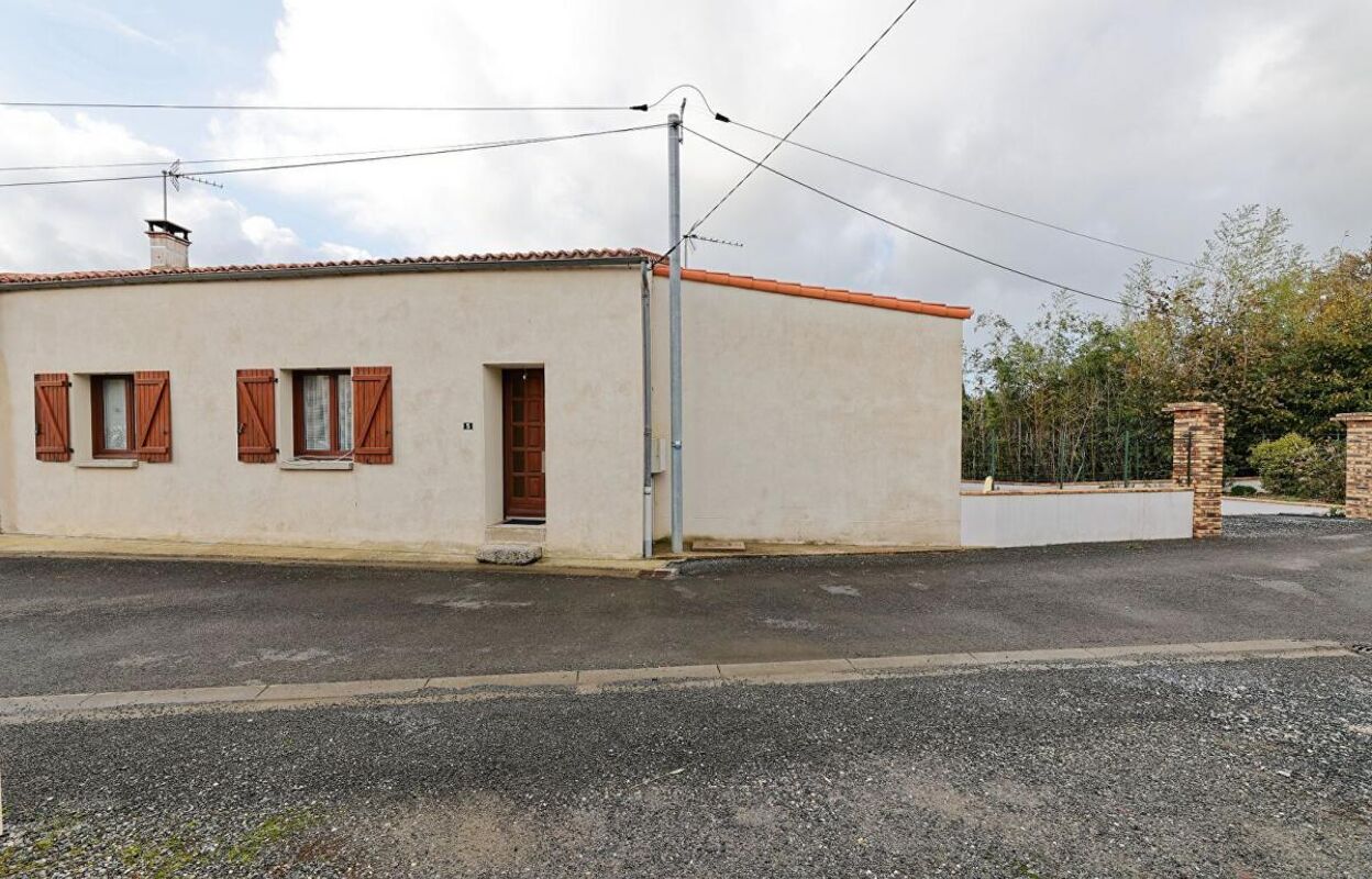 maison 5 pièces 108 m2 à vendre à Vieillevigne (44116)