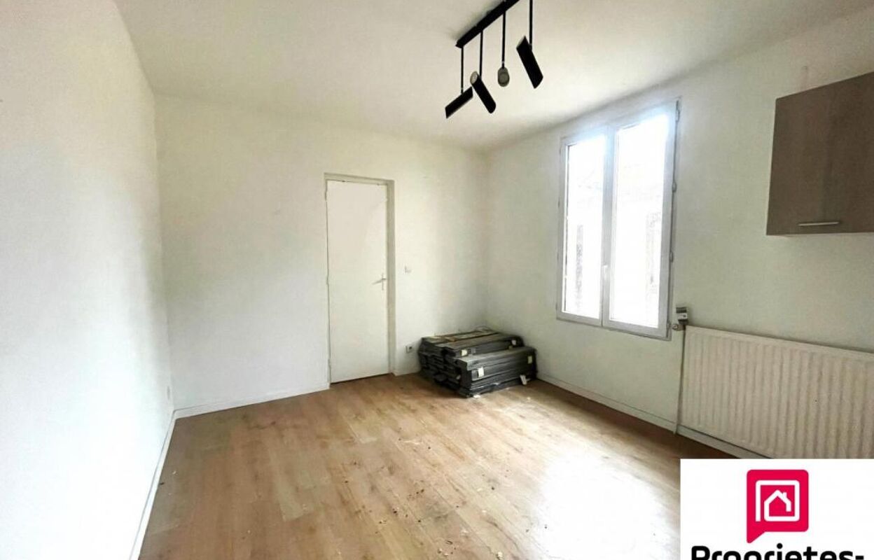 appartement 2 pièces 23 m2 à vendre à La Courneuve (93120)