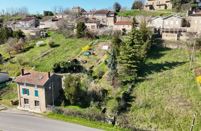 Terrain constructible de 712m² — photo 2
