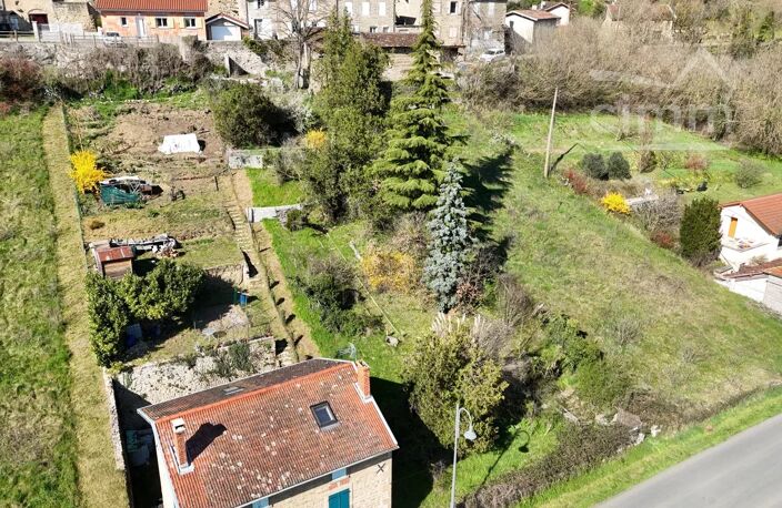 Terrain constructible de 712m² — photo 3