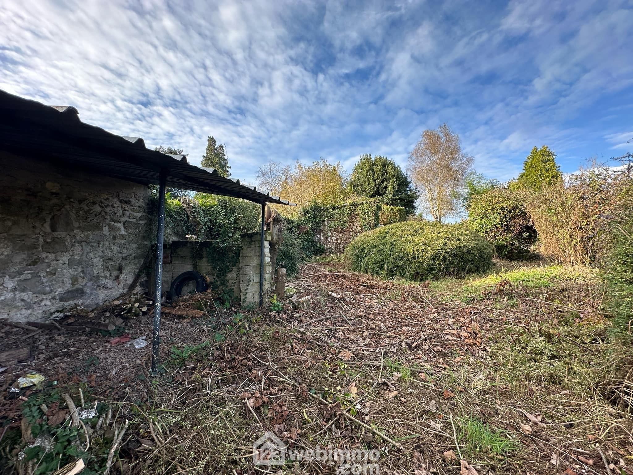 Photo Terrain constructible - 475m² - Chaillevois image 3/4