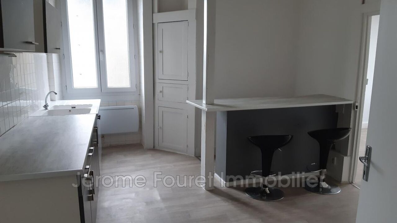 appartement 3 pièces 48 m2 à louer à Montaignac-Saint-Hippolyte (19300)