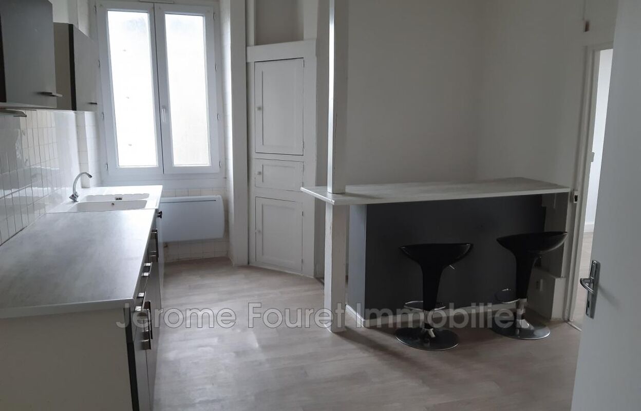 appartement 3 pièces 48 m2 à louer à Montaignac-Saint-Hippolyte (19300)