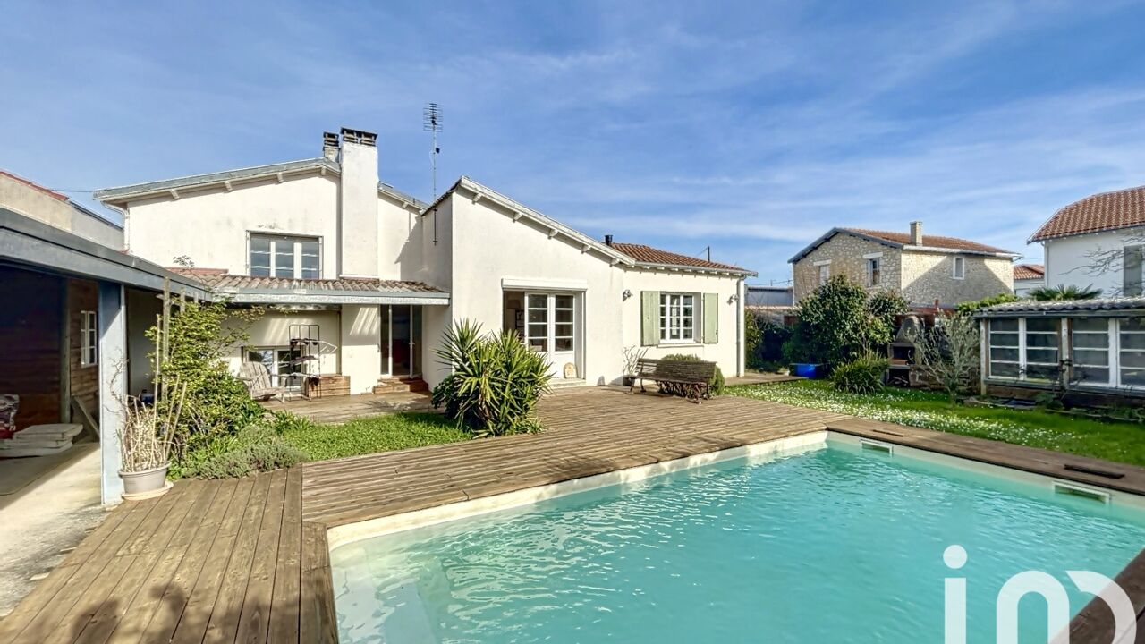 maison 6 pièces 149 m2 à vendre à La Rochelle (17000)