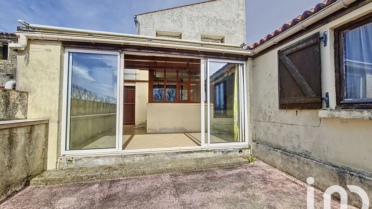 maison 5 pièces 88 m2 à vendre à Surgères (17700)