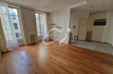 location appartement 1 390 € CC /mois à proximité de Lyon 1 (69001)