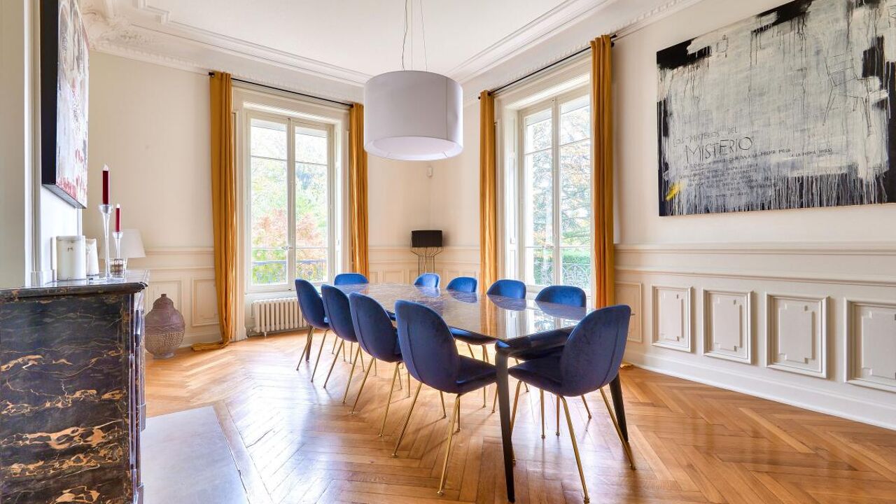 maison 10 pièces 306 m2 à vendre à Champagne-Au-Mont-d'Or (69410)