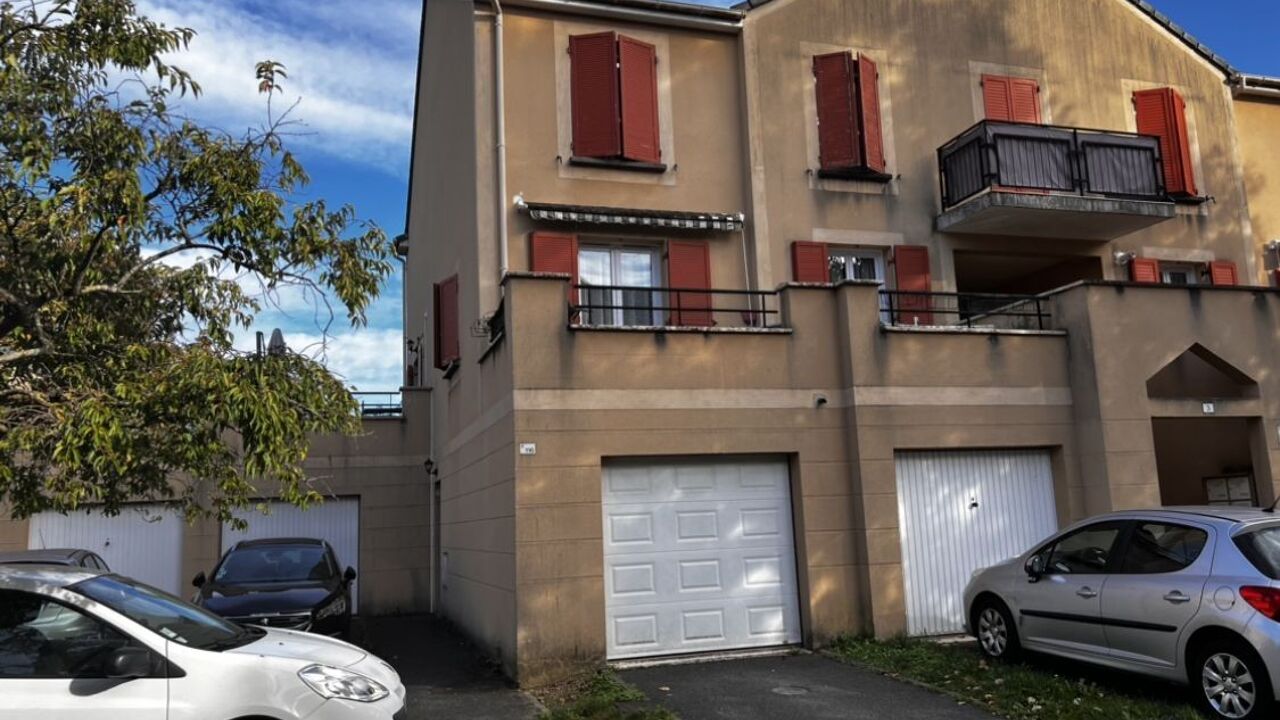 appartement 4 pièces 80 m2 à vendre à Savigny-le-Temple (77176)